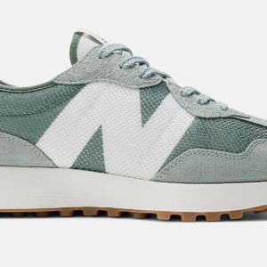 New Balance 327