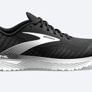 Brooks Revel 6