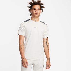 Nike Sportswear Men's Graphic T-Shi